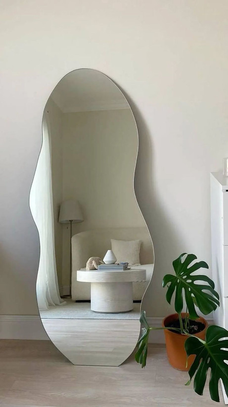 آینه قدی طرح دفرمه